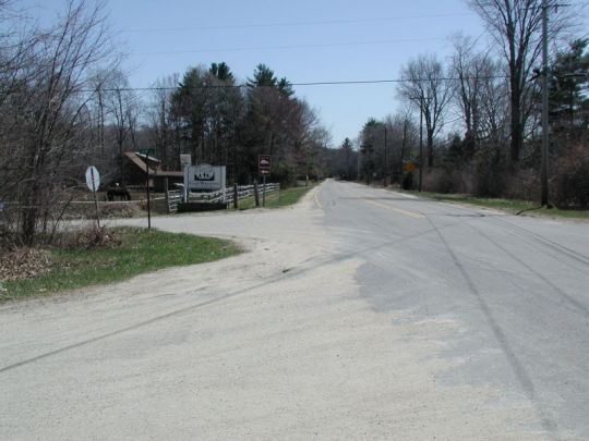 Black Pond Woodstock Entrance