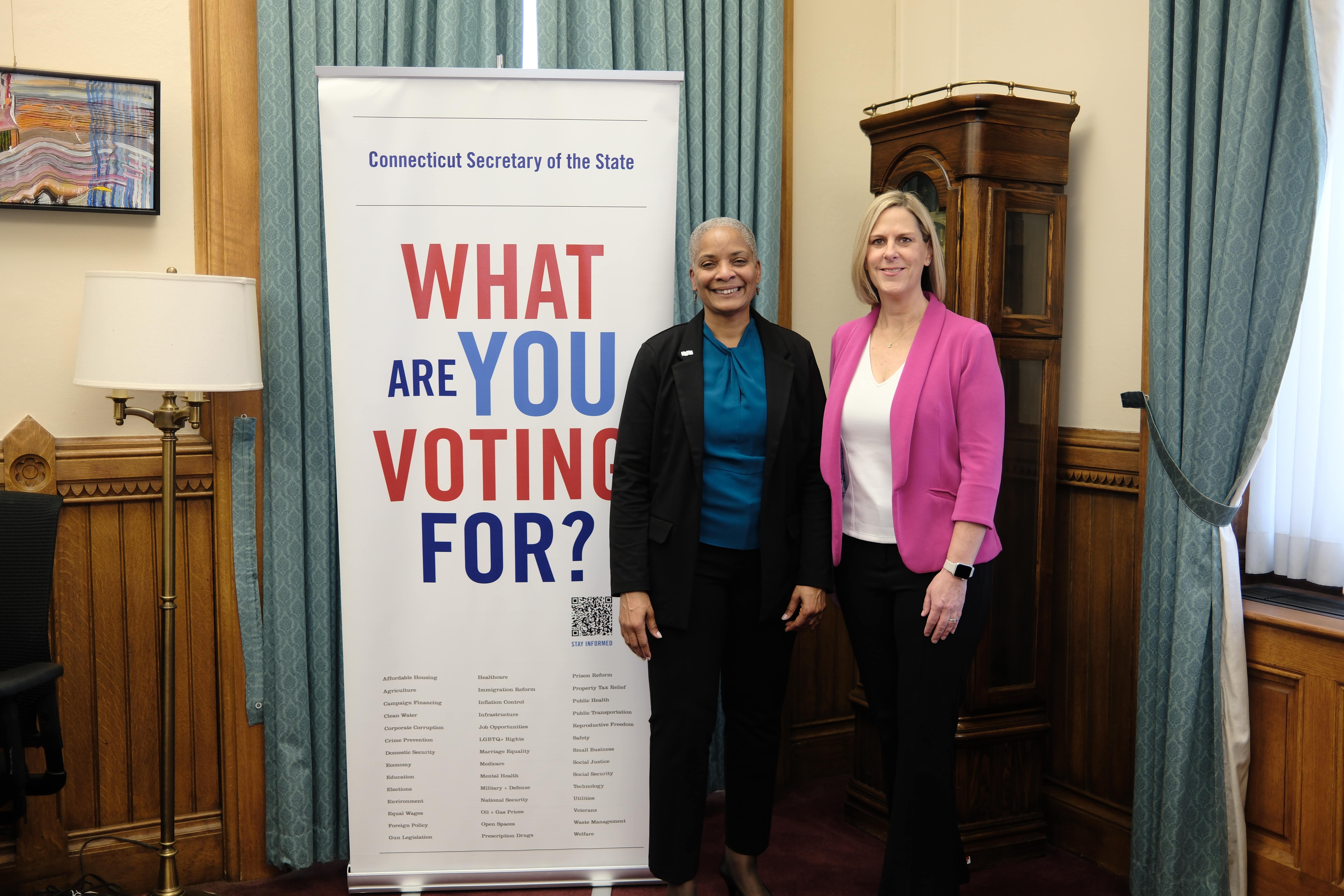 Deputy Jennifer Barahona - swearing-in photo 1